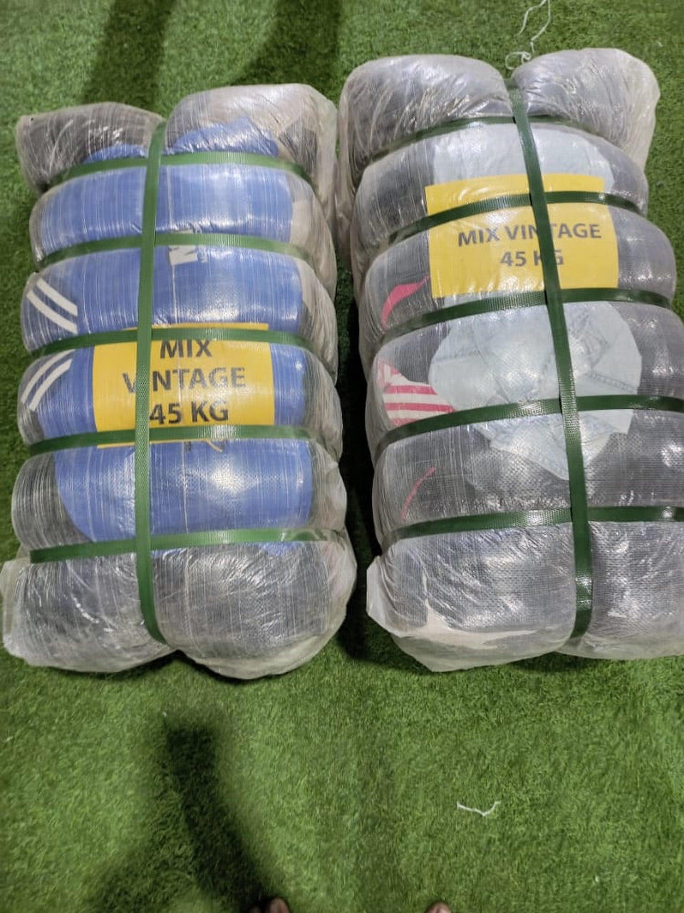 Vintage Mix Grade B 45kg - 200 Bales Available