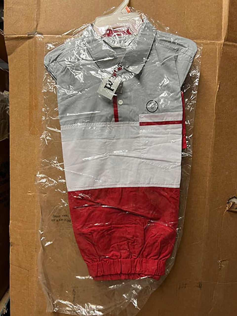 Deadstock (never worn) Mens 1980s/90s shortsleeve shirts (30 pieces)