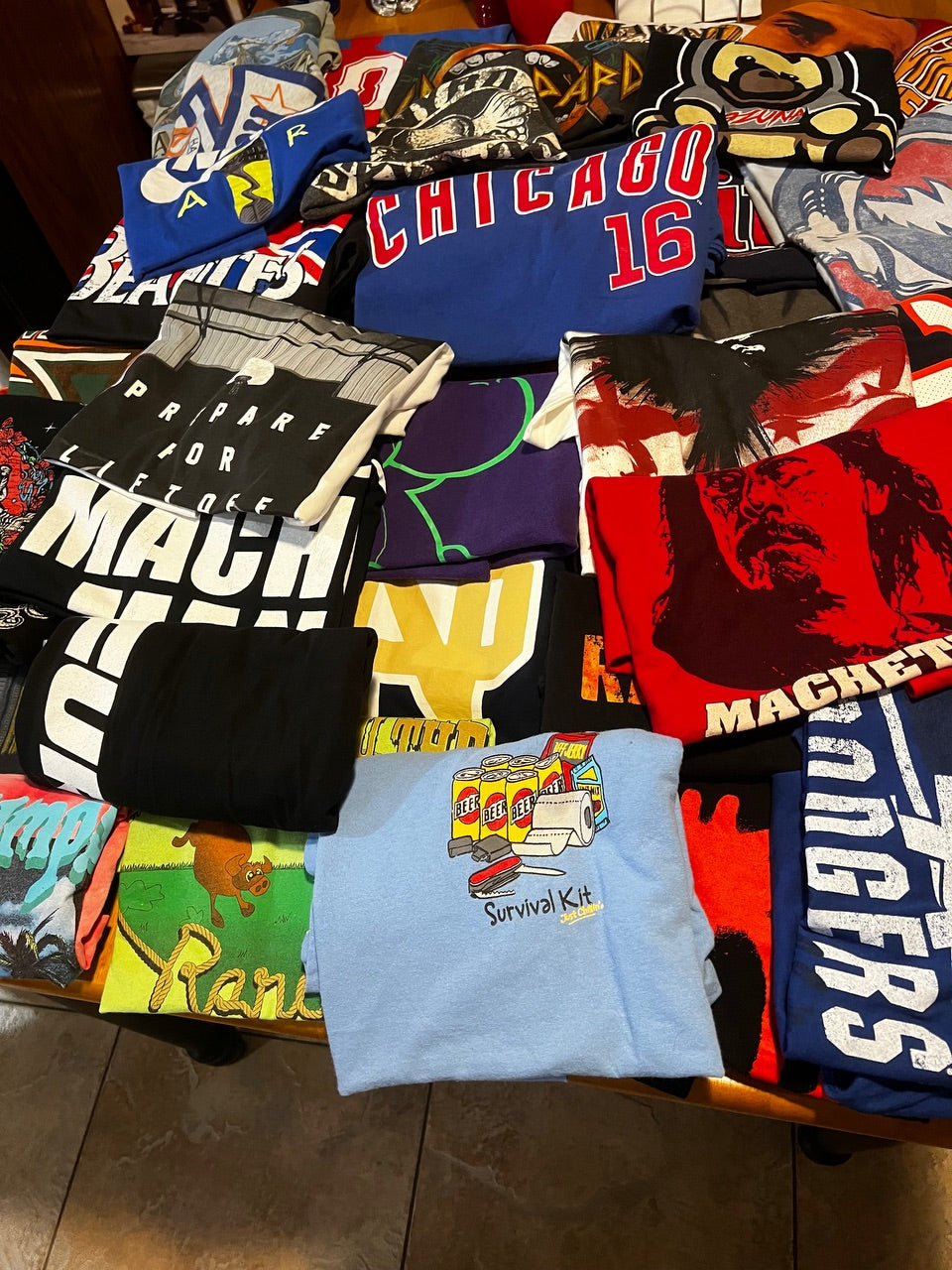Vintage and modern tee shirt bundle -40 piece